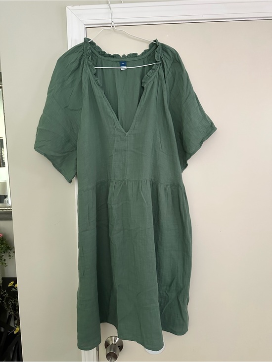Old Navy Dresses & Skirts - Old Navy Sage Green Ruffled Neck Top